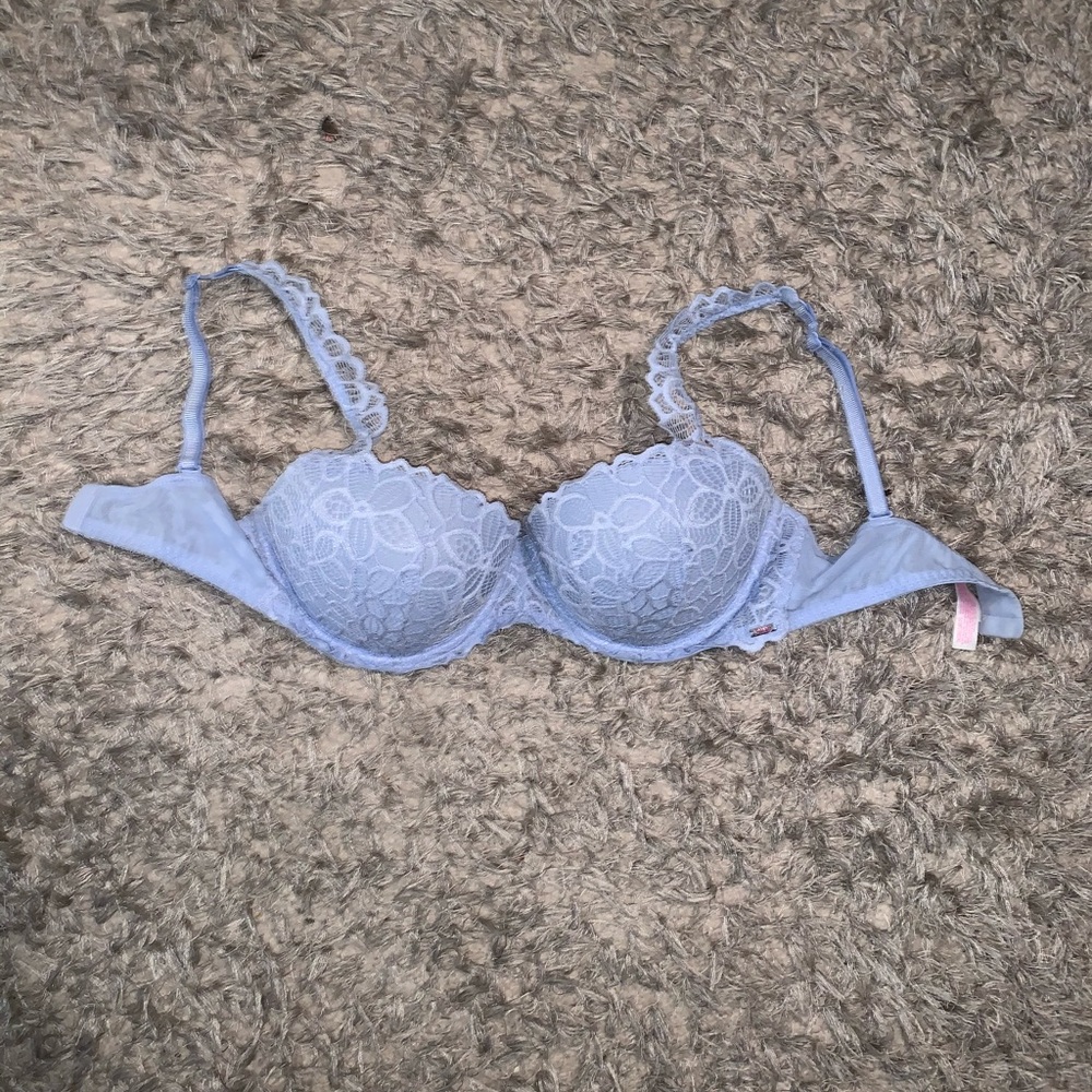 Victoria’s Secret push up bra